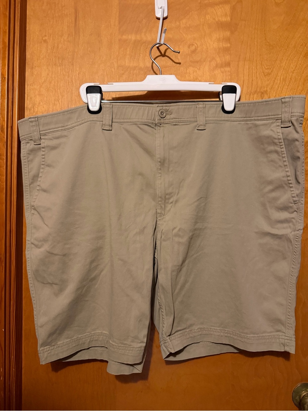 Foundry Khaki Shorts